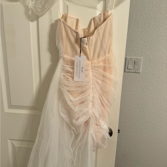 The Bar Cleo Gown in Blanc - Picture 7 of 10